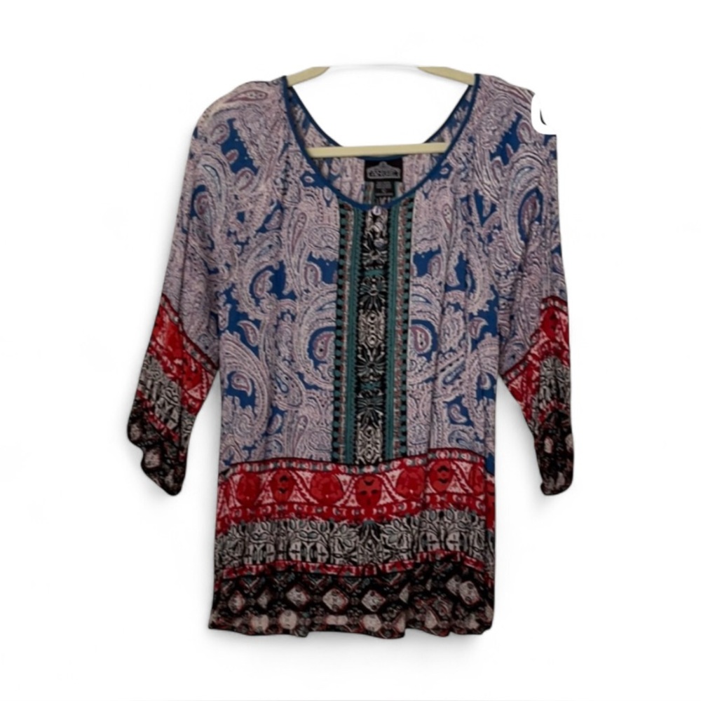 Angie Multi colored 3/4 sleeve top NWOT Large